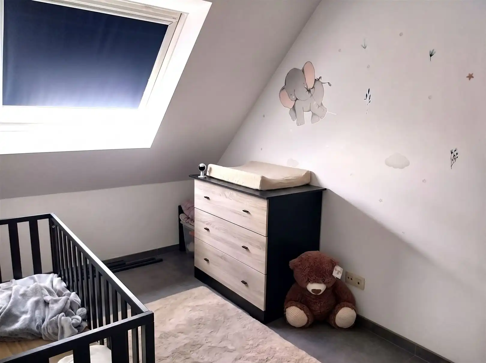 TE HUUR: Duplex-appartement met 3 slaapkamers en garage te Heusden-Zolder! foto 11