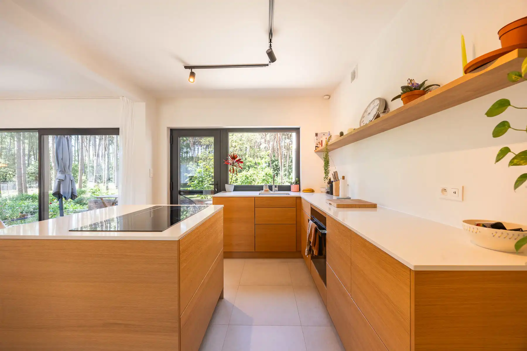 Buitenkans: gerenoveerde topwoning op prachtig perceel van 2.290 m² foto 7