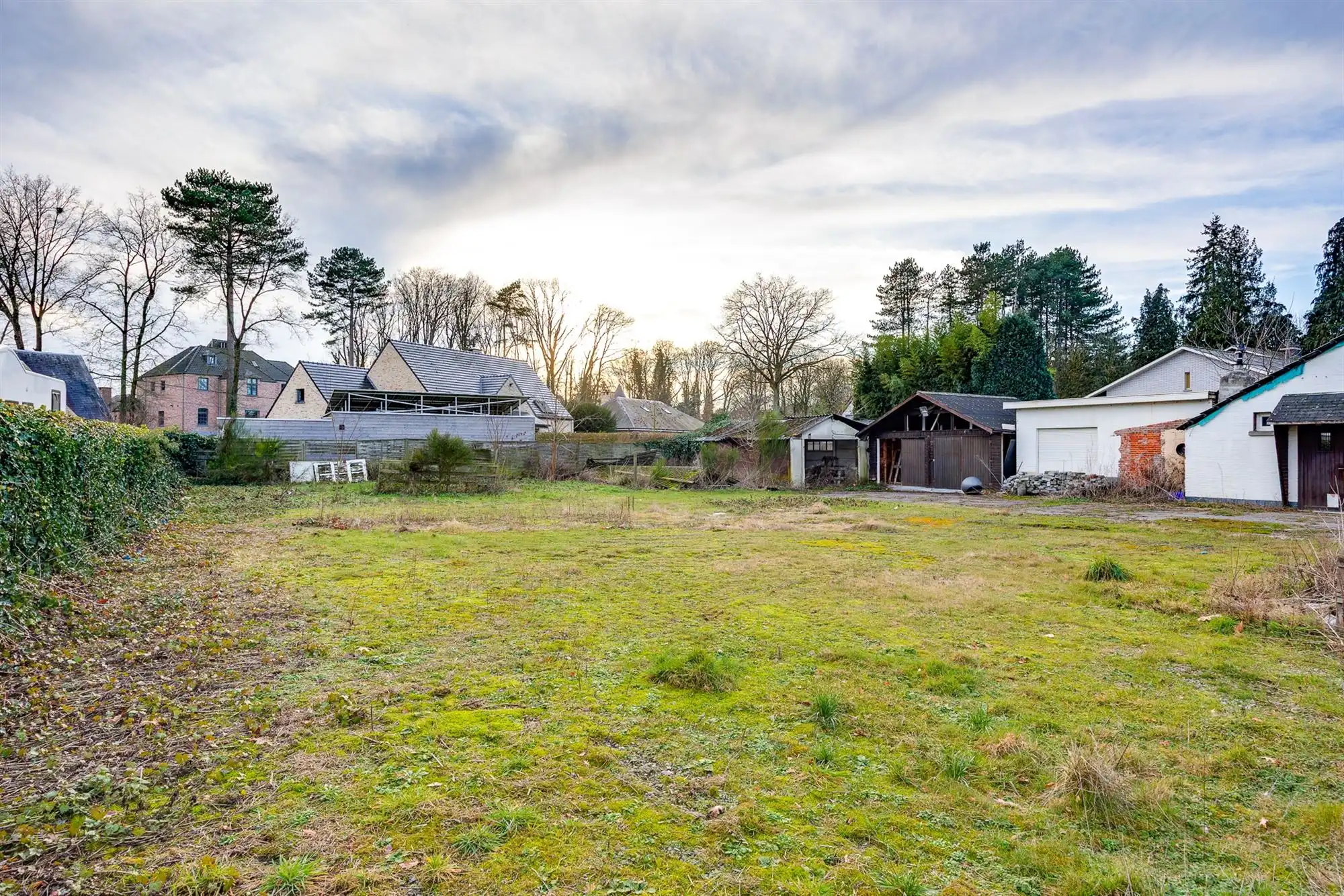 Te slopen of te renoveren woning op ruim perceel van ca. 1.250 m² in Nijlen foto 8