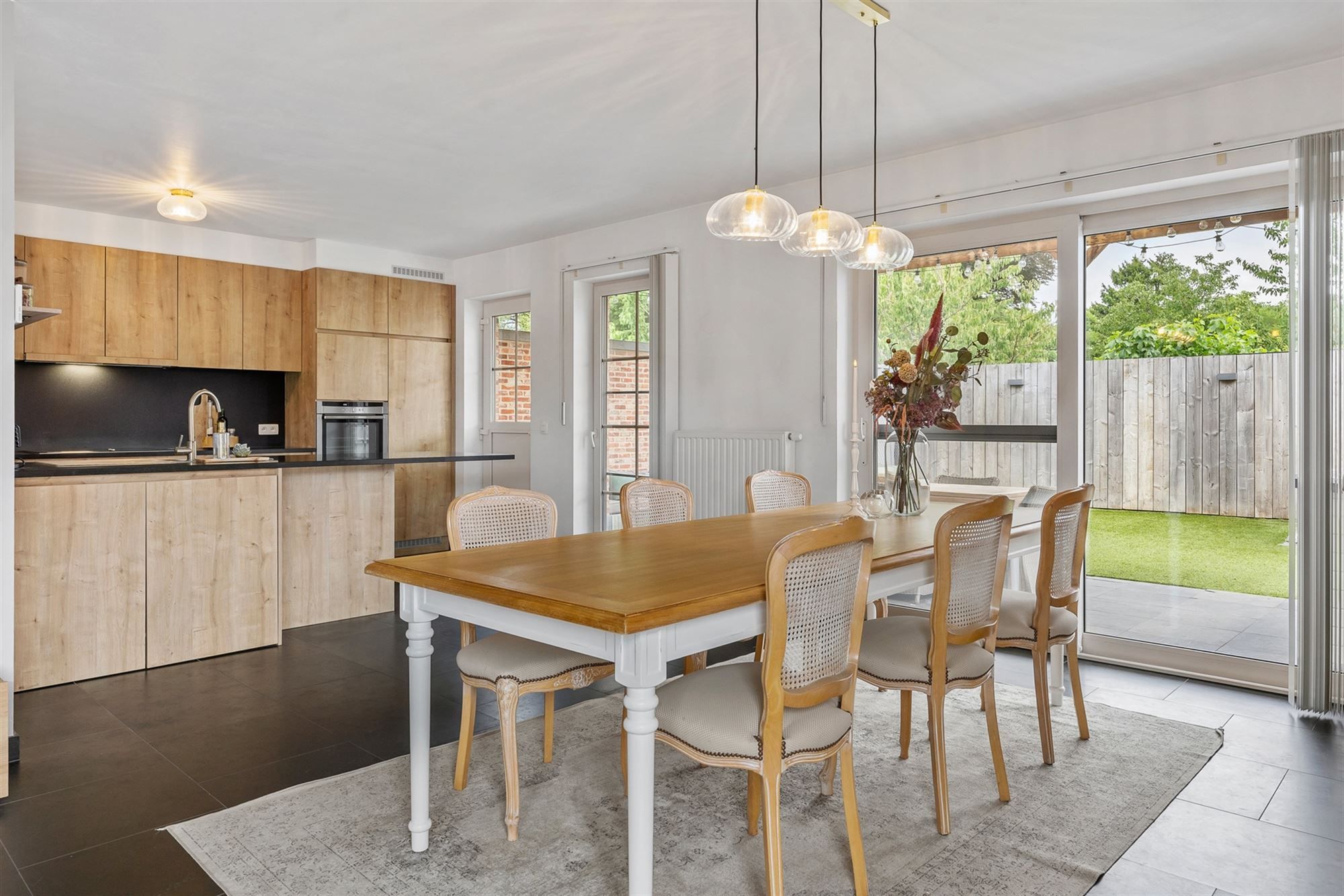 PERFECT ONDERHOUDEN EN INSTAPKLARE WONING MET 3 SLAAPKAMERS TE BEVERLO foto 6