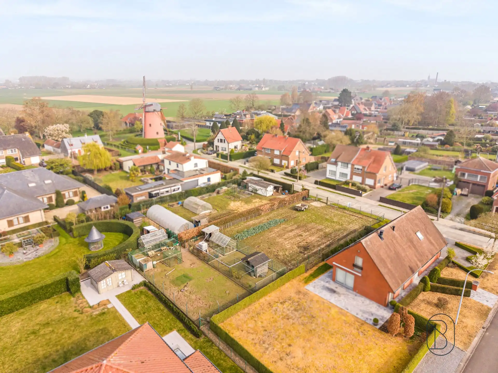 Bouwgrond 756m² voor villa, in Outrijve foto 5
