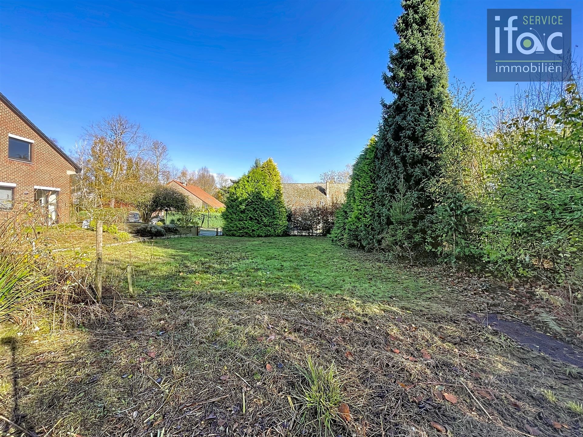 Uniek gelegen bouwgrond in de Sterrebeeklaan Tervuren foto {{pictureIndex}}