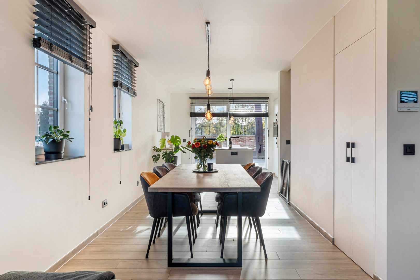 Stijlvol, ruim duplex-appartement met 2 slaapkamers in een kleinschalige residentie nabij het centrum van Opglabbeek!  foto 14