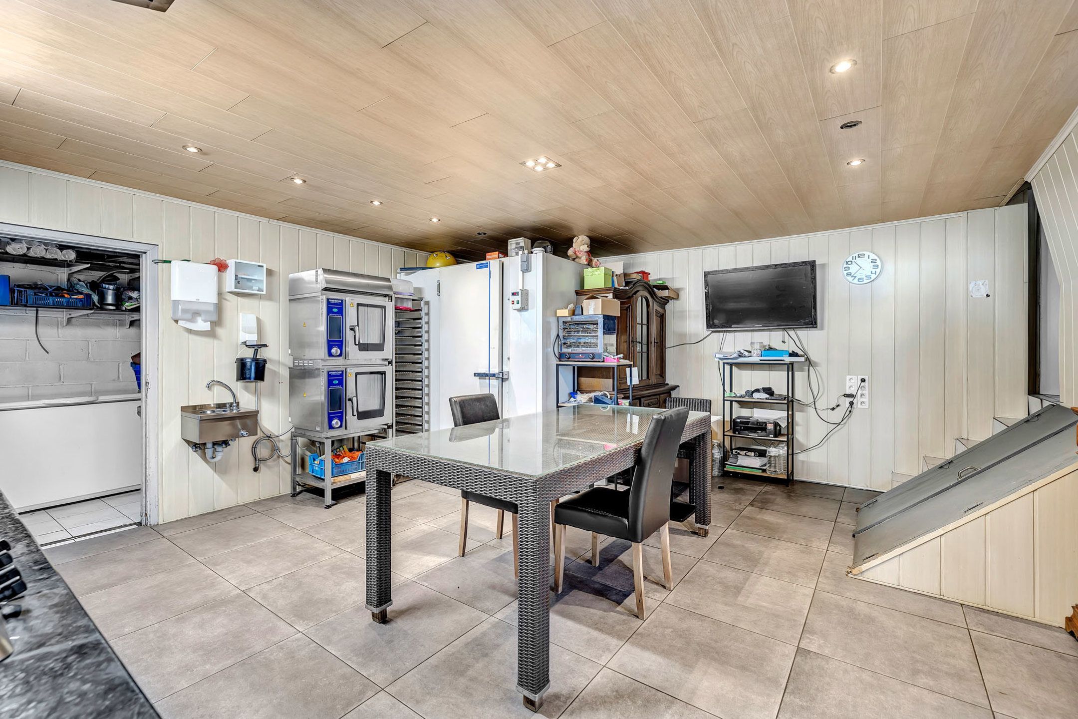 Bekende frituur + woonst met 3 slaapkamers in Baardegem foto 10