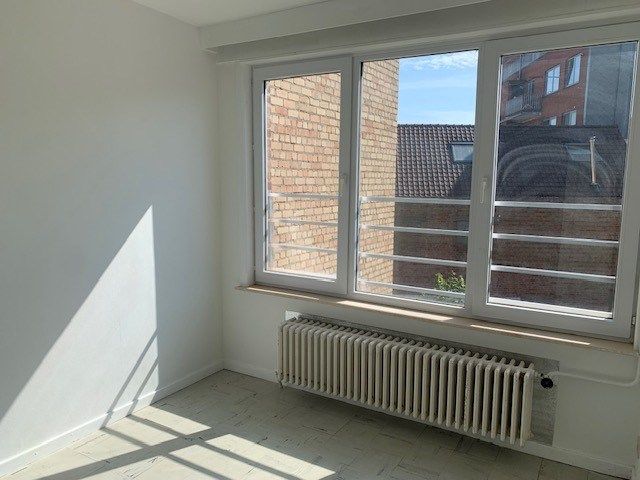 Handelsruimte met tuin achteraan en appartement 3 slaapkamers  foto 18