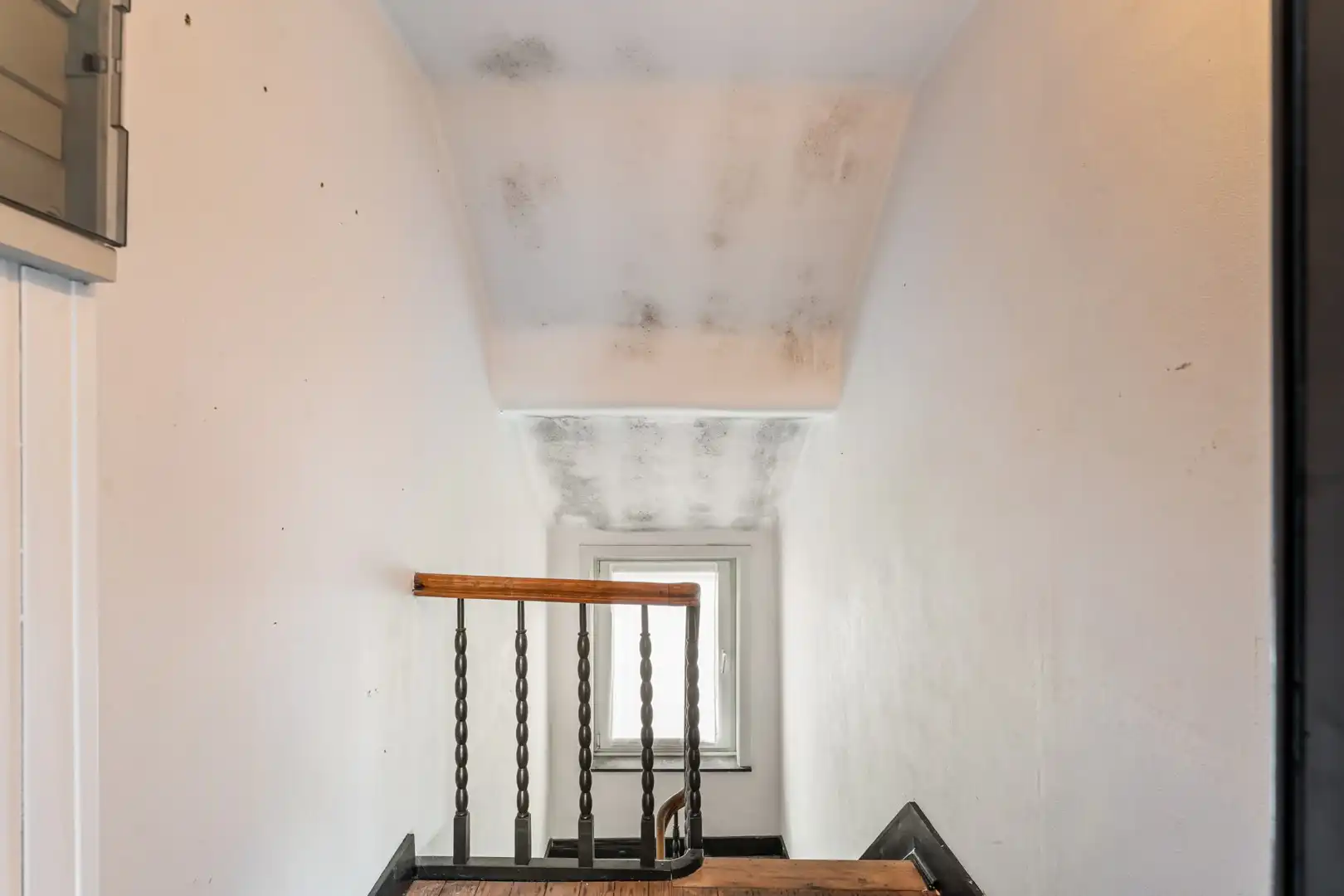 Karaktervol, 1-slaapkamerappartement te koop in Kessel-Lo. foto 11