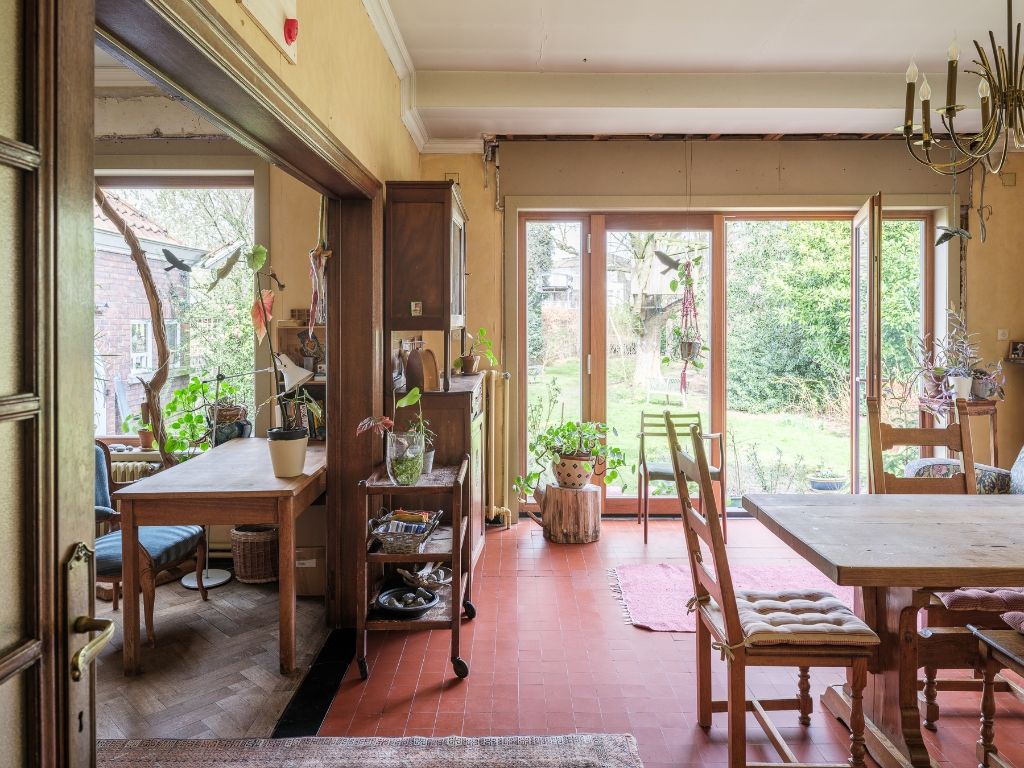 Wondelgem - Ruime (397 m2 bvo) en karaktervolle, op te frissen burgerwoning met art-déco elementen en prachtige tuin op een boogscheut van het Centrum van Gent. foto 8