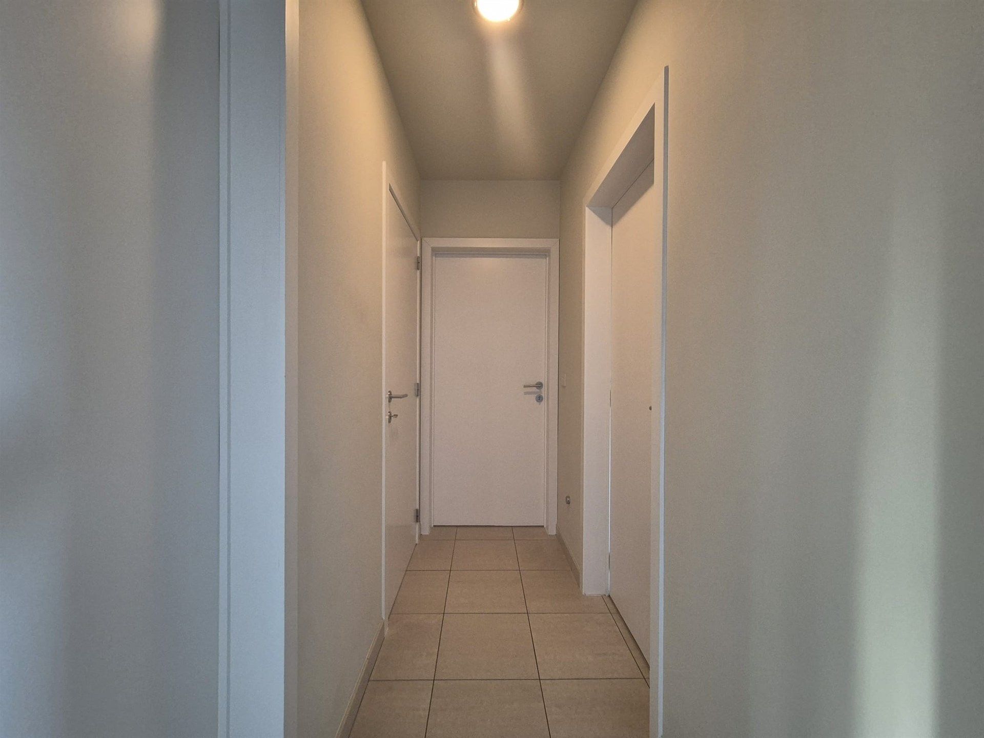 Zeer mooi rustig gelegen instapkaar appartement met garage. foto 16