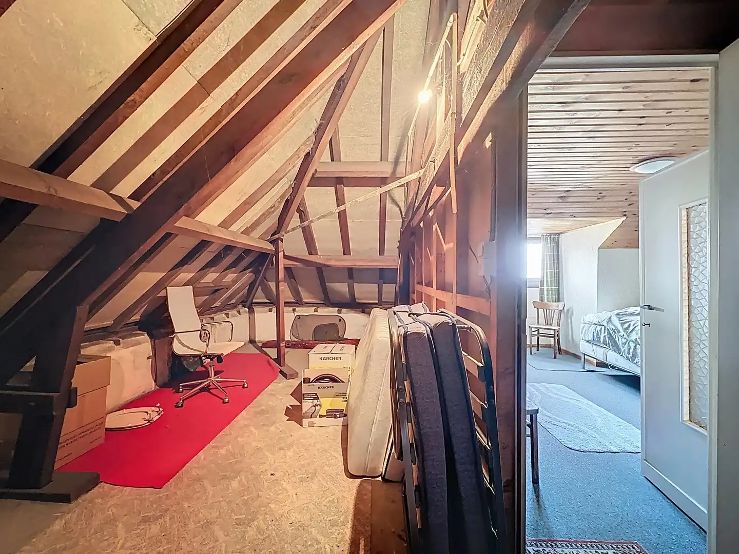 Op te knappen woning met grote garage/opslagruimte Schore. foto 13