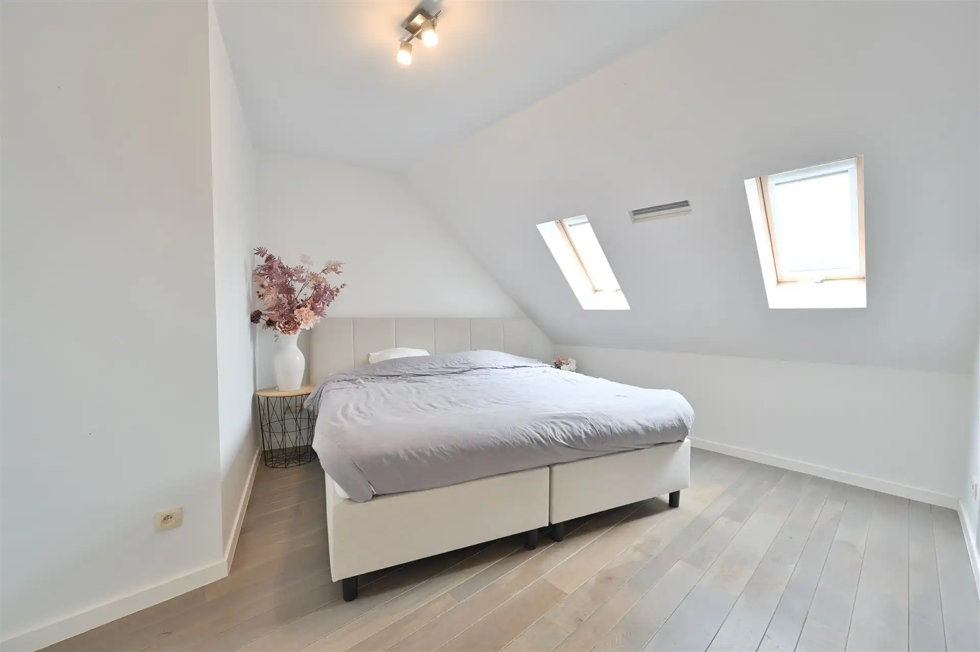 Ruime duplex met drie slaapkamers in centrum Herselt foto 10
