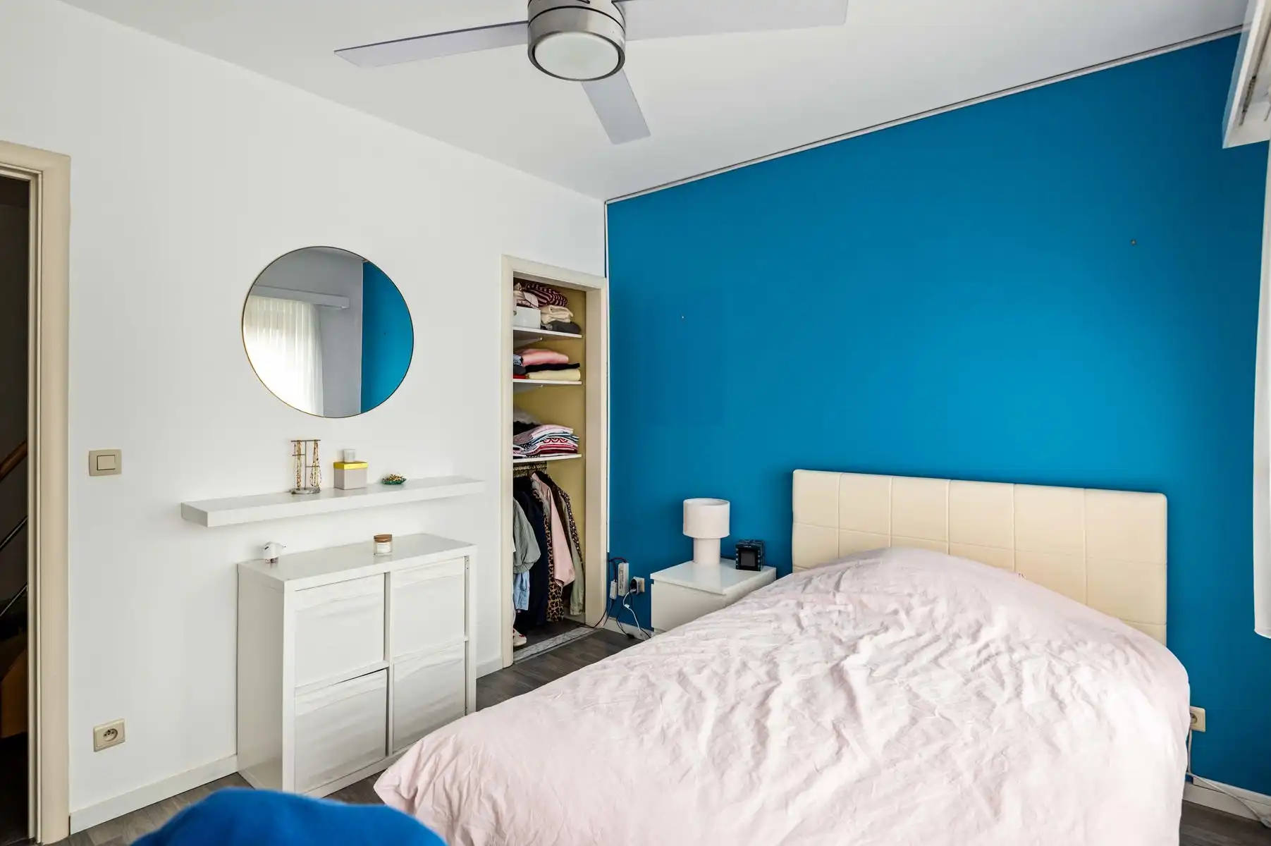 Gelijkvloers wonen met twee achterliggende garageboxen + oprit foto 19