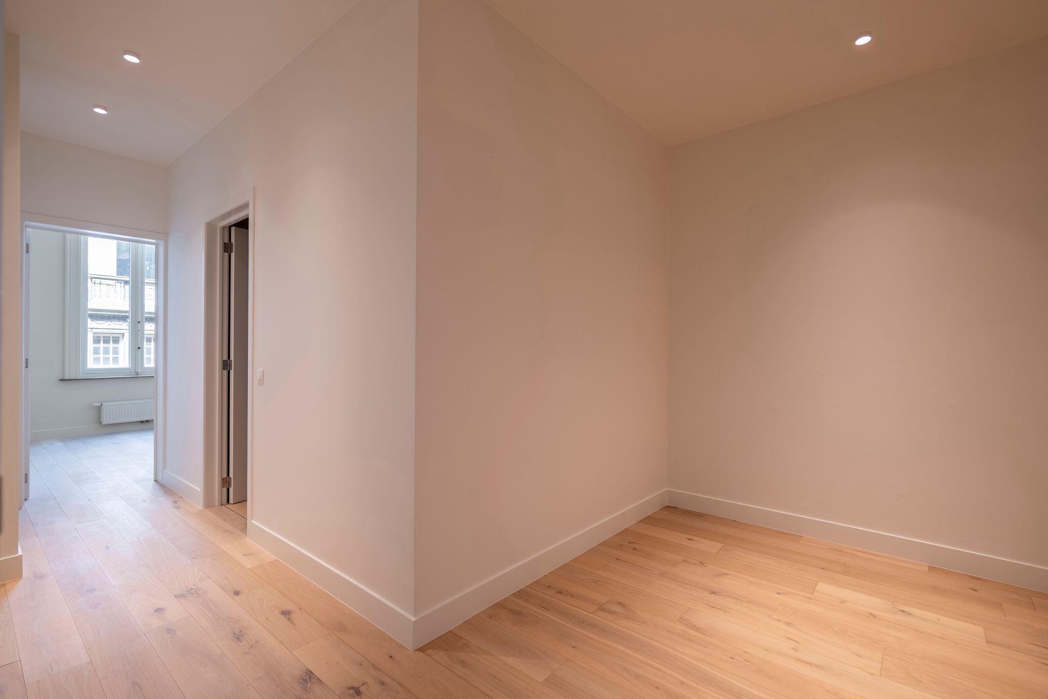 Appartement van 169m² in hart van de Turnhoutse winkelstraat foto 3
