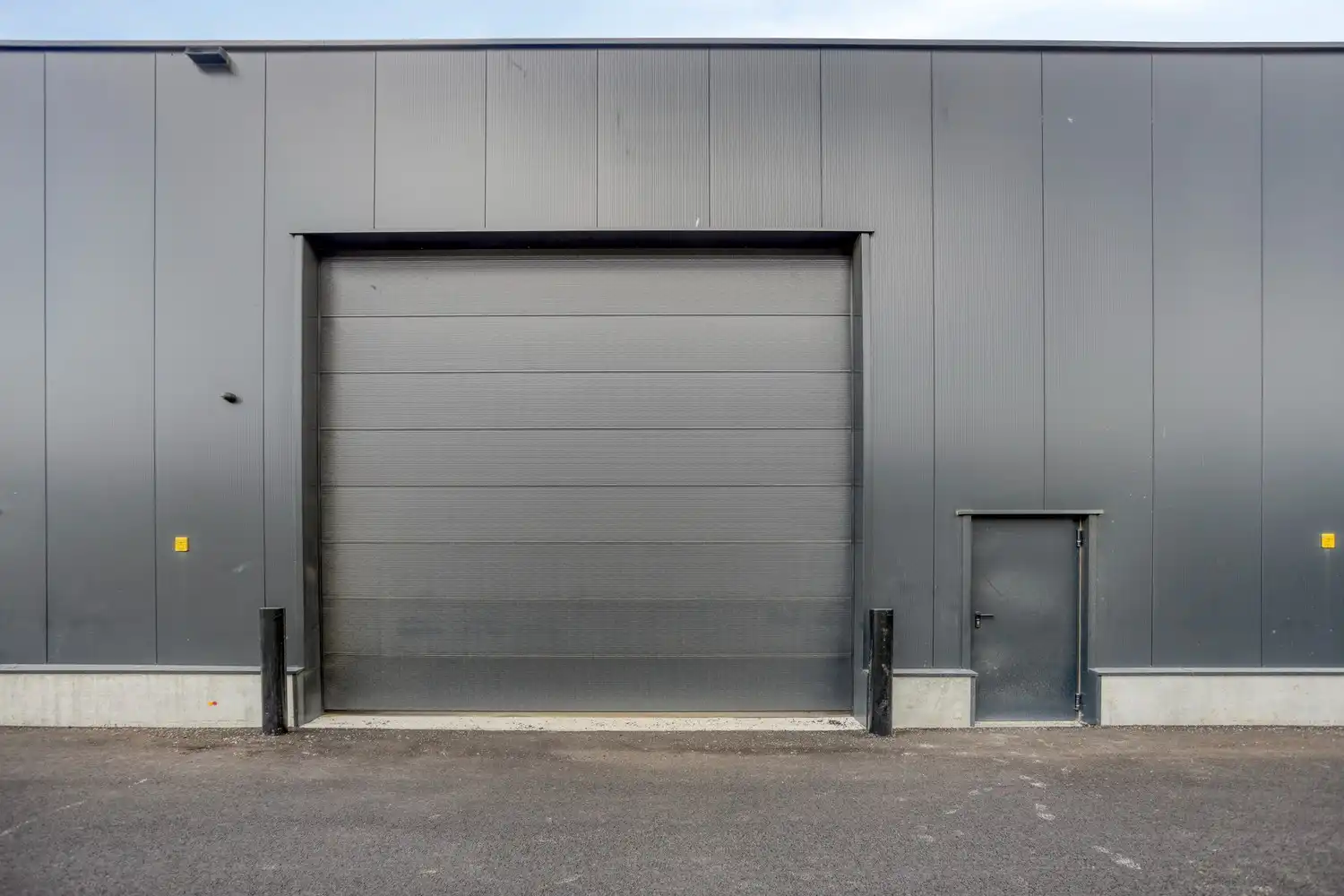 Nieuwbouwloods van 430 m² op toplocatie in Europark, Lanaken, te huur! foto 3