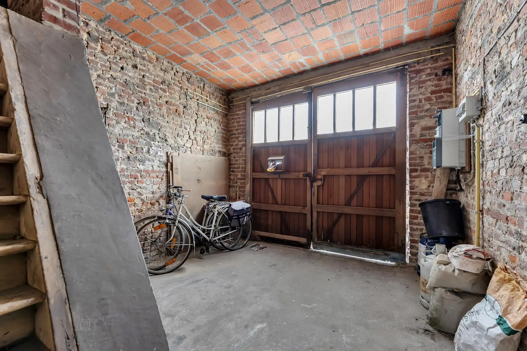Te renoveren HOB met uitbreidingsmogelijkheden foto 11