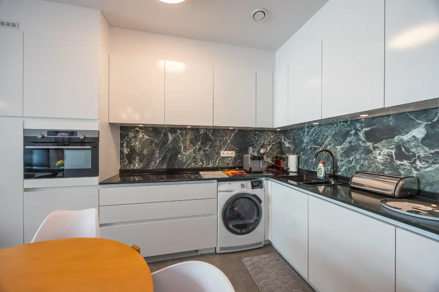 Prachtig 2- slpk. appartement in het centrum van Middelkerke in gloednieuw gebouw. foto 4