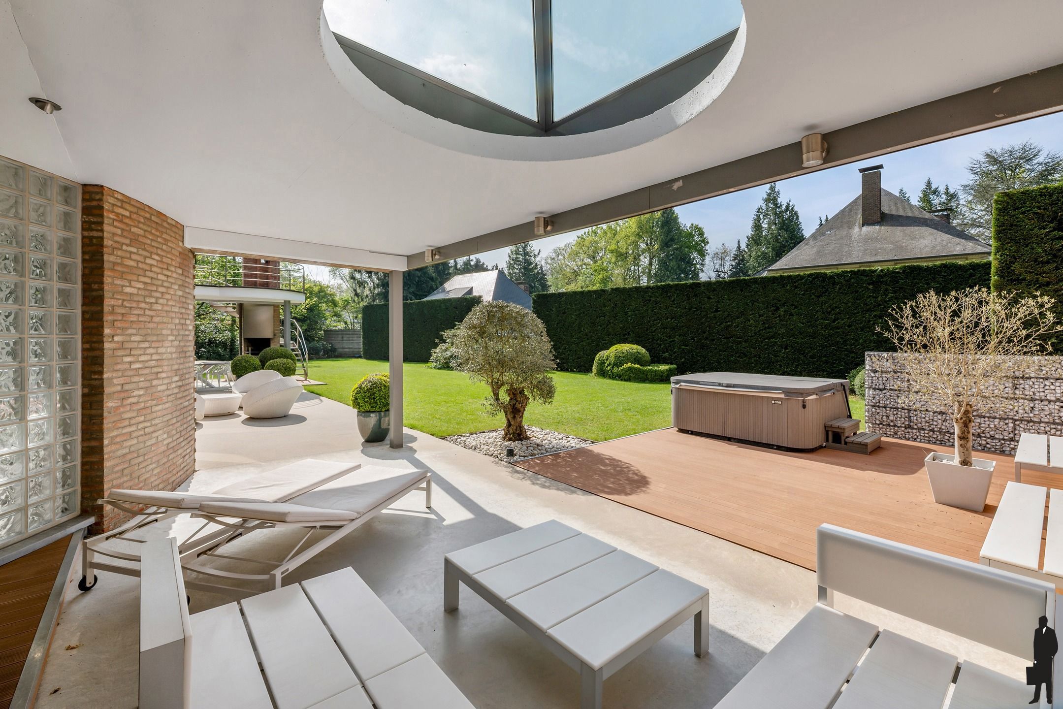VILLA MET APARTE PRAKTIJK OF APART KANTOOR AAN HUIS (vrij beroep mogelijk!)  foto 26