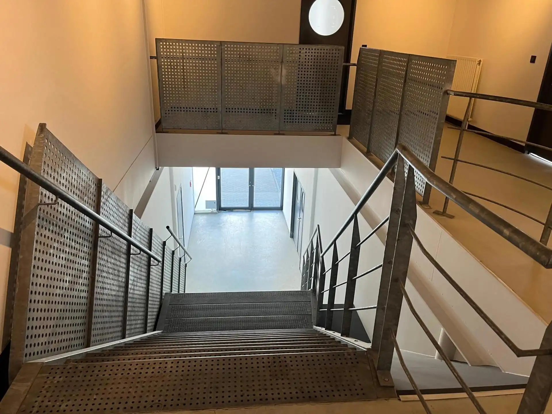 Kantoorruimte van 350 m² - Narvikstraat, Antwerpen foto 7