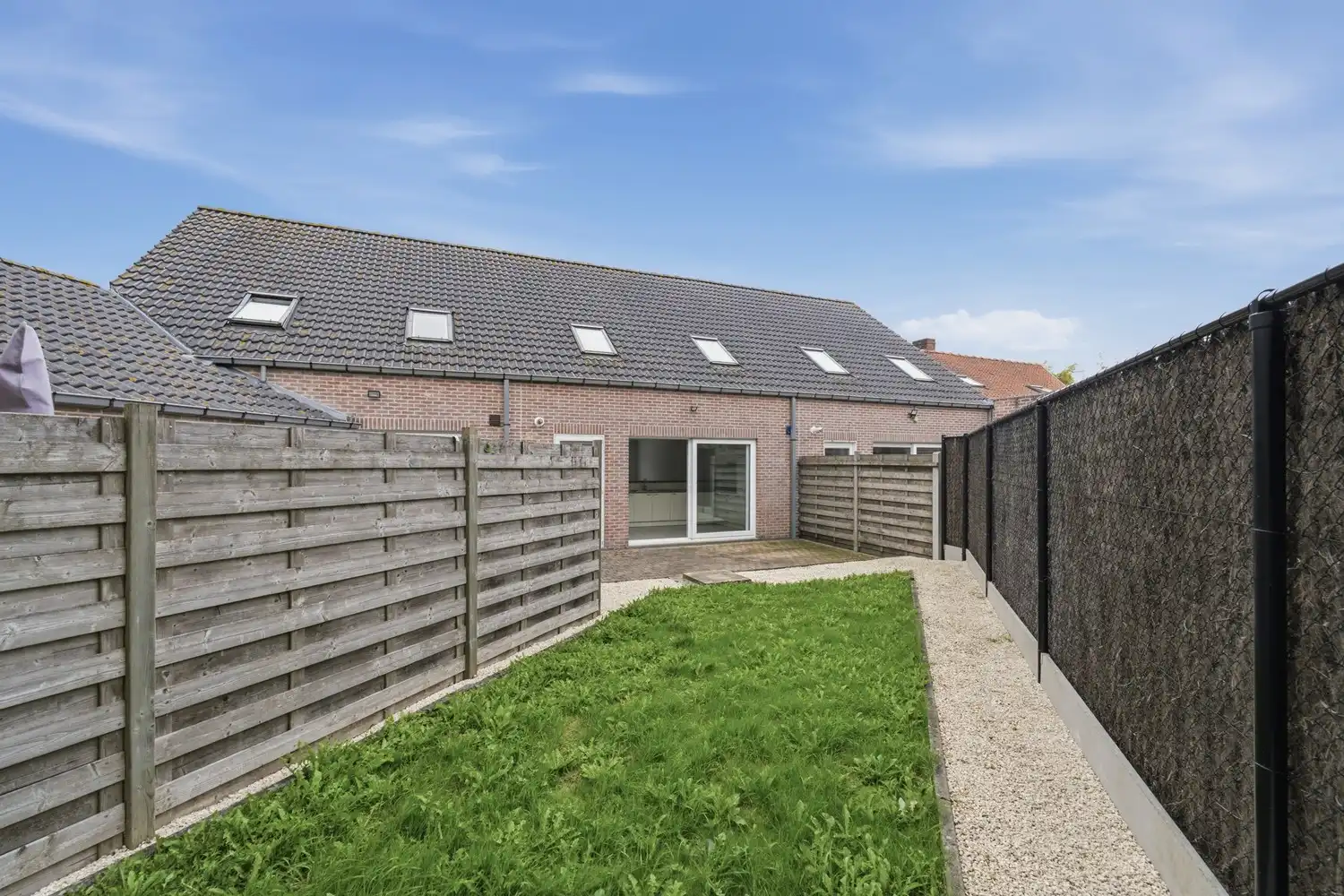 IZENBERGE: Recente rijwoning met alle comfort, 3 slaapkamers, gezellig tuintje en garage op 151m² grondopp. foto 20