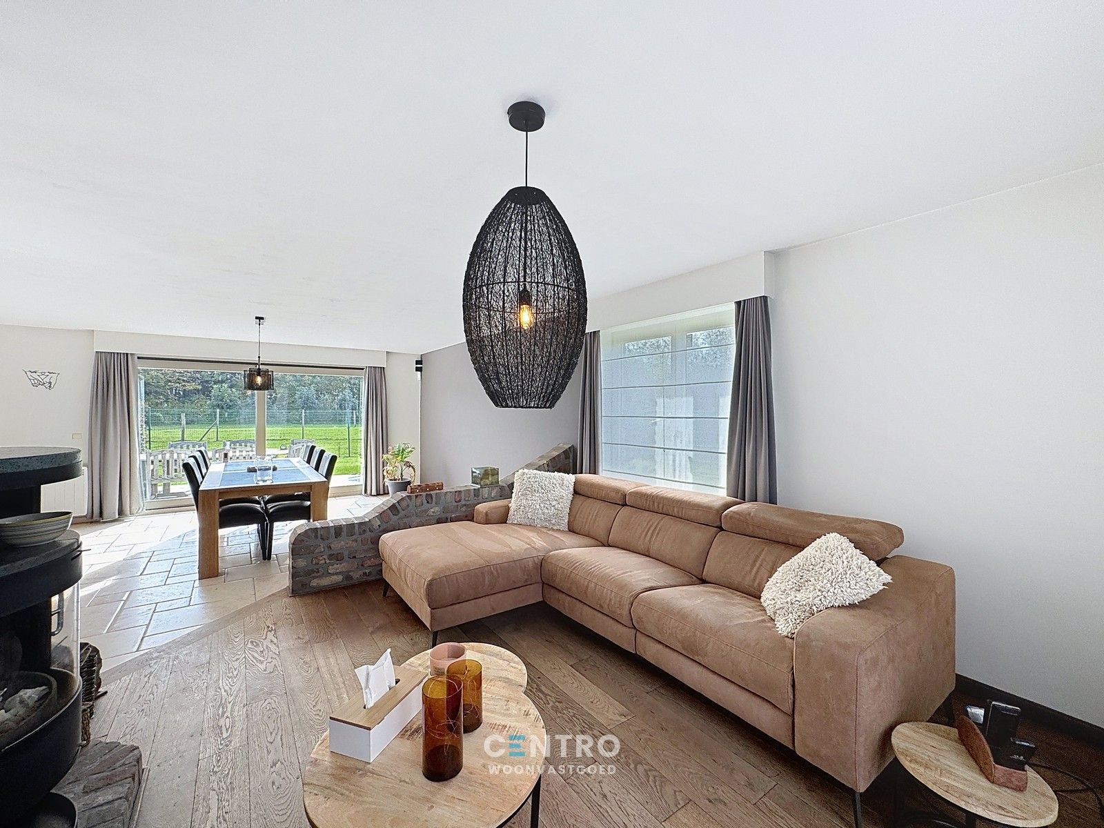 INTERESSANT gelegen woning op circa 1.200m2 grond te Uitkerke! foto 4