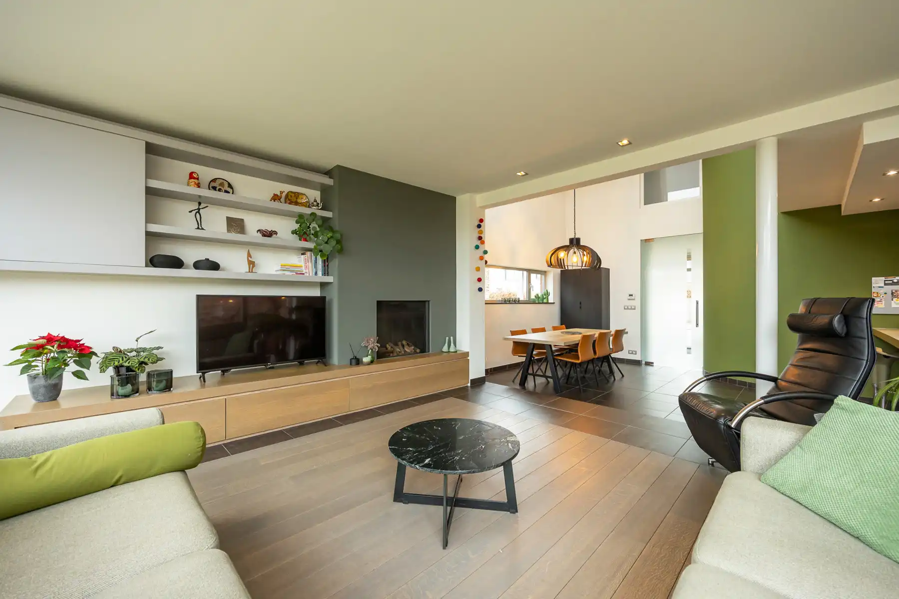 Ruime gezinswoning met tuin in een doodlopende straat. foto 5