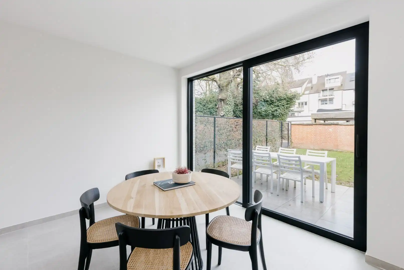 Instapklare woning in hartje Harelbeke, overal dichtbij  foto 7
