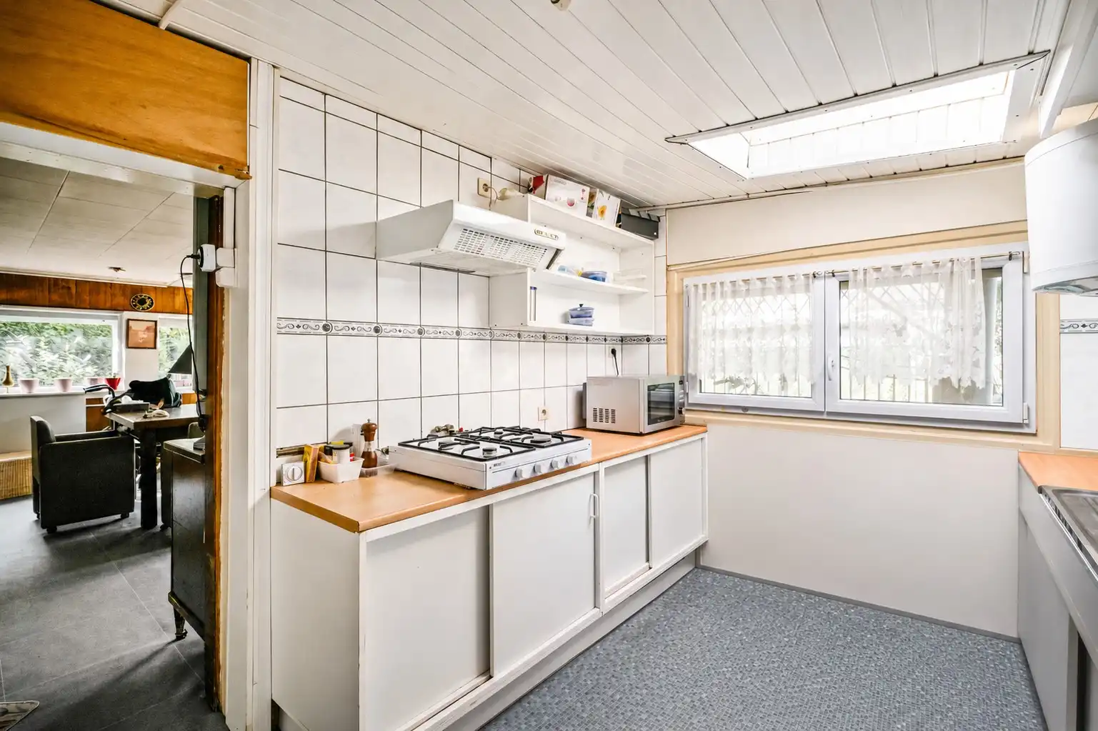 Bungalow met tal van mogelijkheden in Schoten foto 6