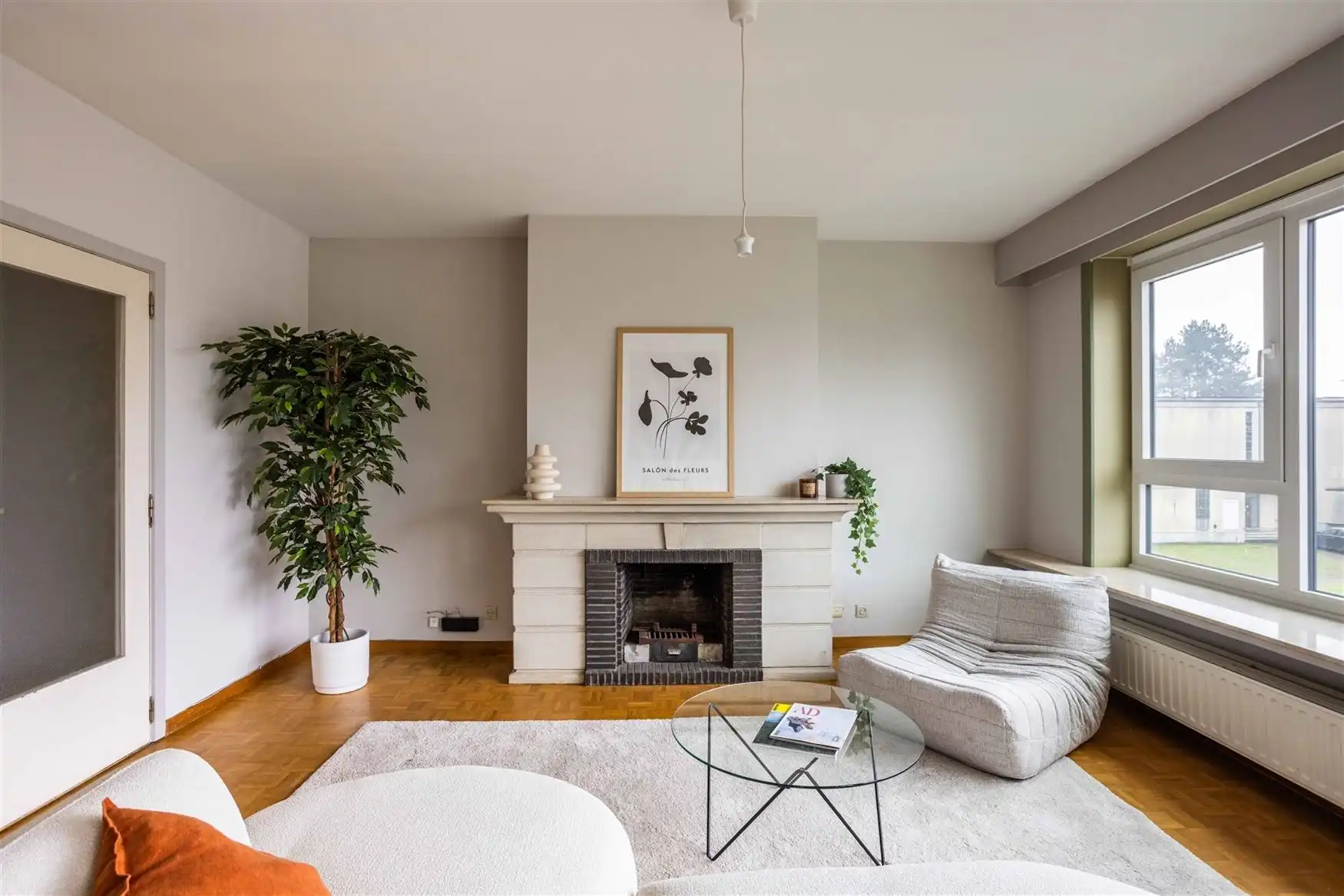 Ruim, lichtrijk appartement (115m²) in Sint-Amandsberg. foto 4