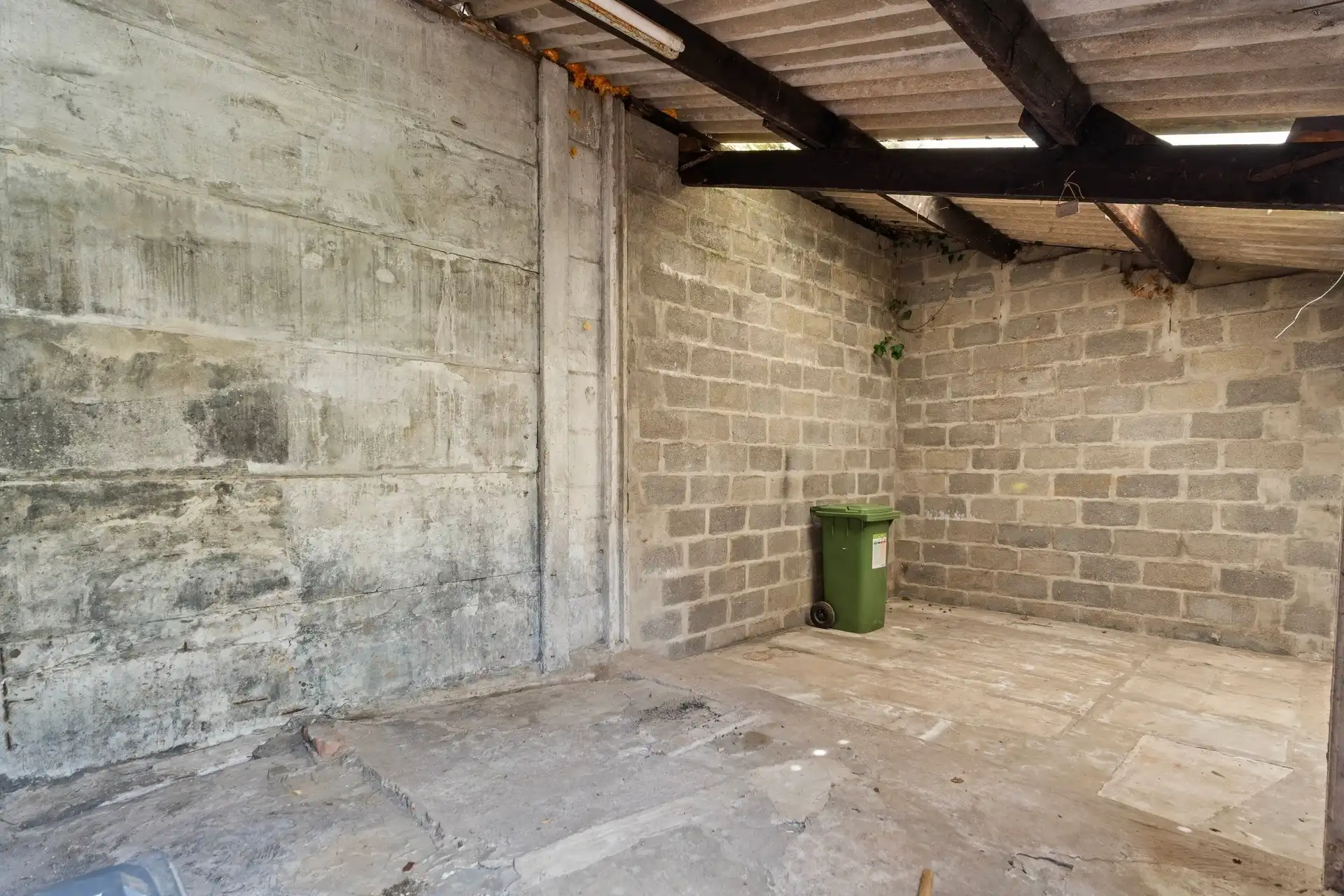 te renoveren rijwoning met potentieel foto 14