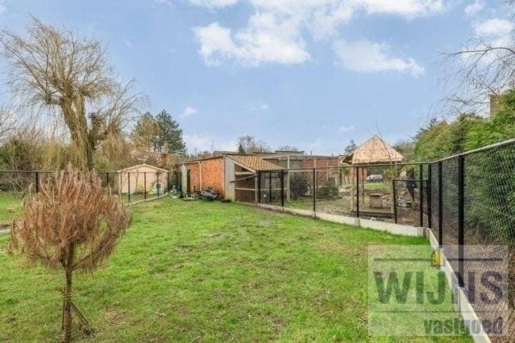 Veelzijdig renovatieproject met enorm potentieel op gunstige ligging foto 4