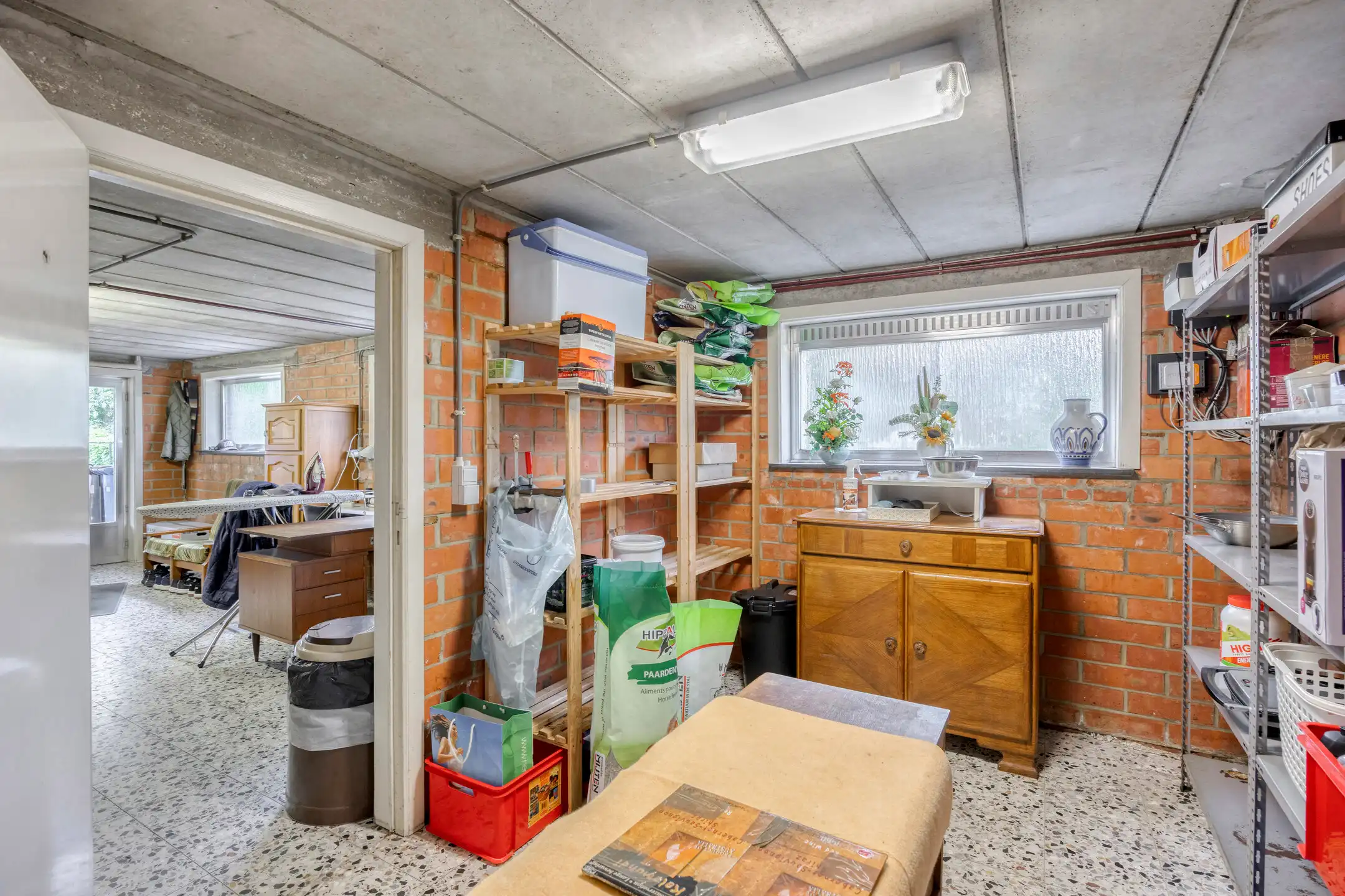 Ruime vrijstaande woning met potentieel foto 19