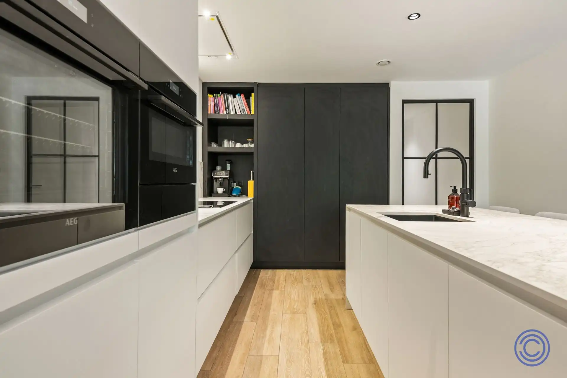 Luxueus afgewerkt BEN appartement met 3 slaapkamers en terras! foto 10