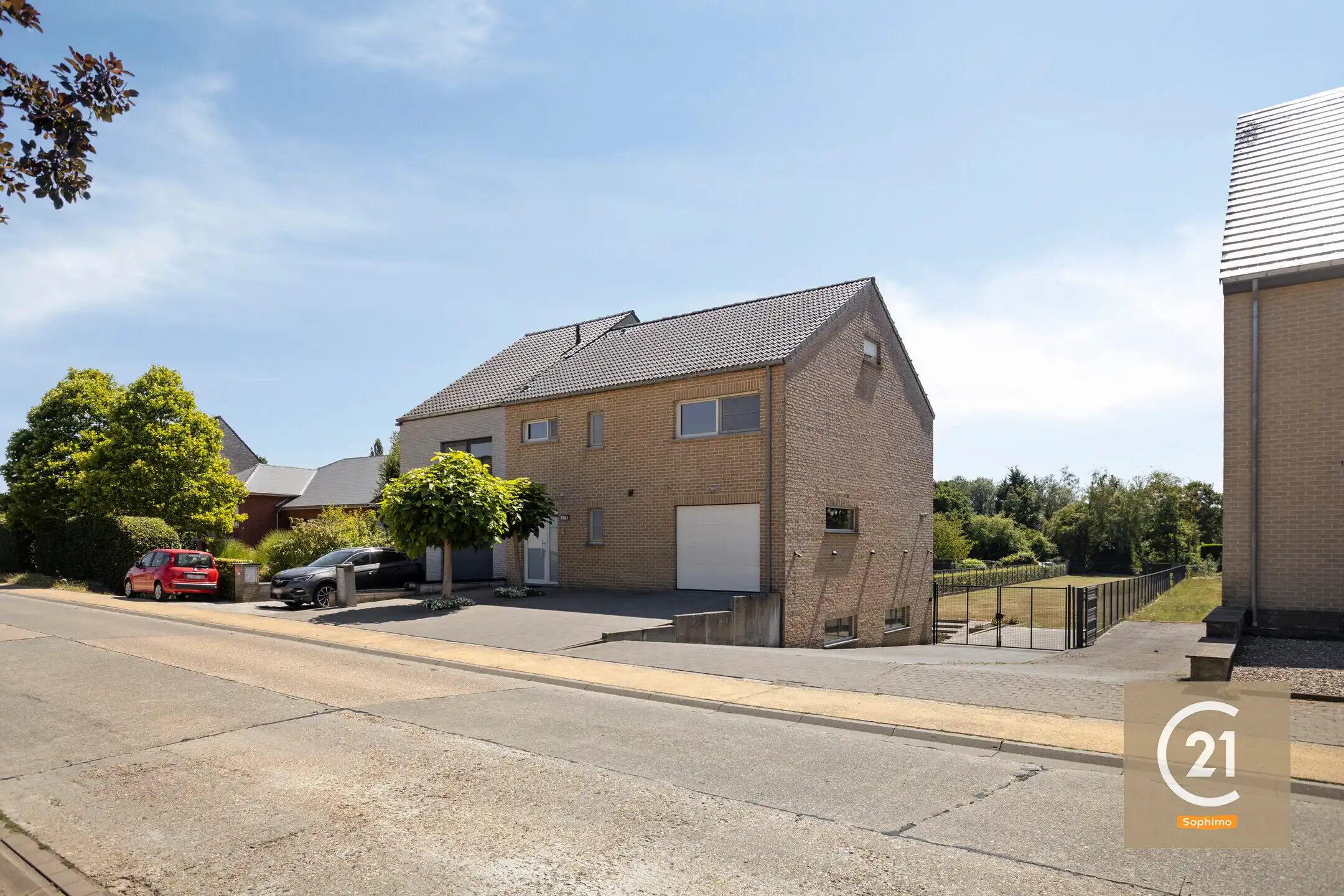 Ruime, energiezuinige woning met 6 slaapkamers & 2 badkamers foto {{pictureIndex}}