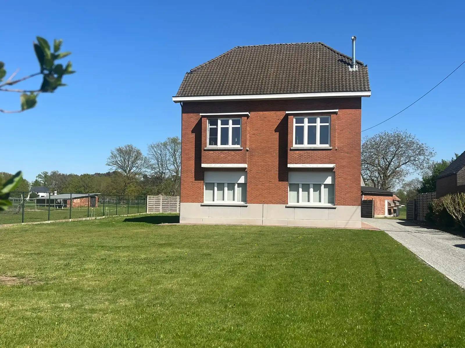 Uniek landhuis te huur foto {{pictureIndex}}