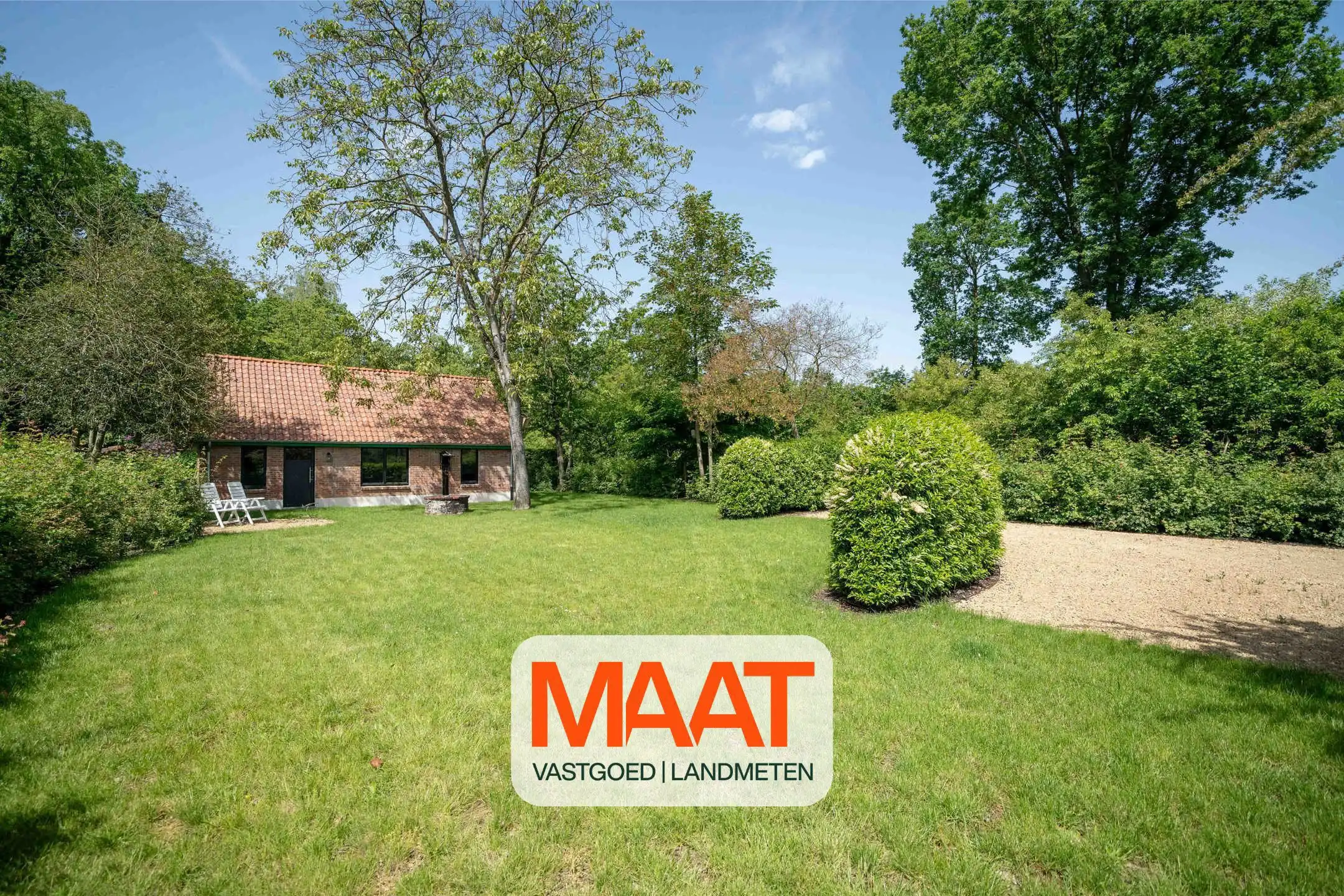 Recent gerenoveerde vakantiewoning op toplocatie foto {{pictureIndex}}