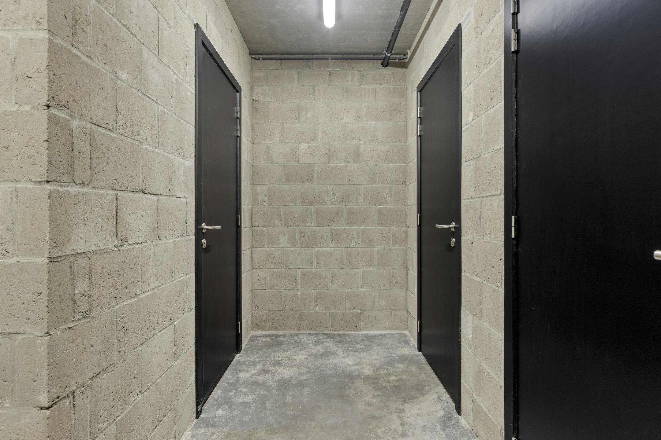 Uniek appartement met 2 slaapkamers en garage te koop in Eeklo foto 13