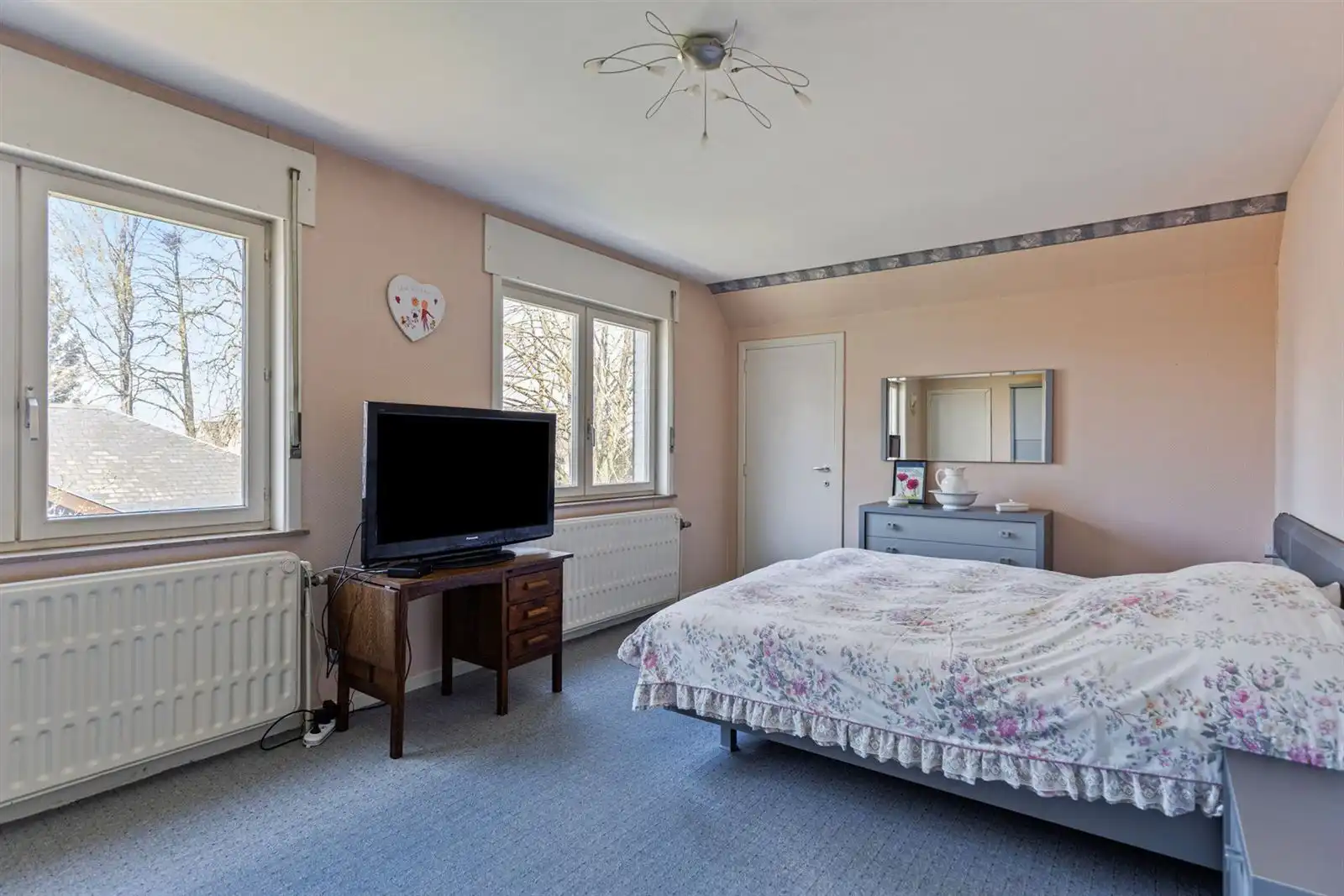 Charmante villa bij het bos van Strihoux foto 14