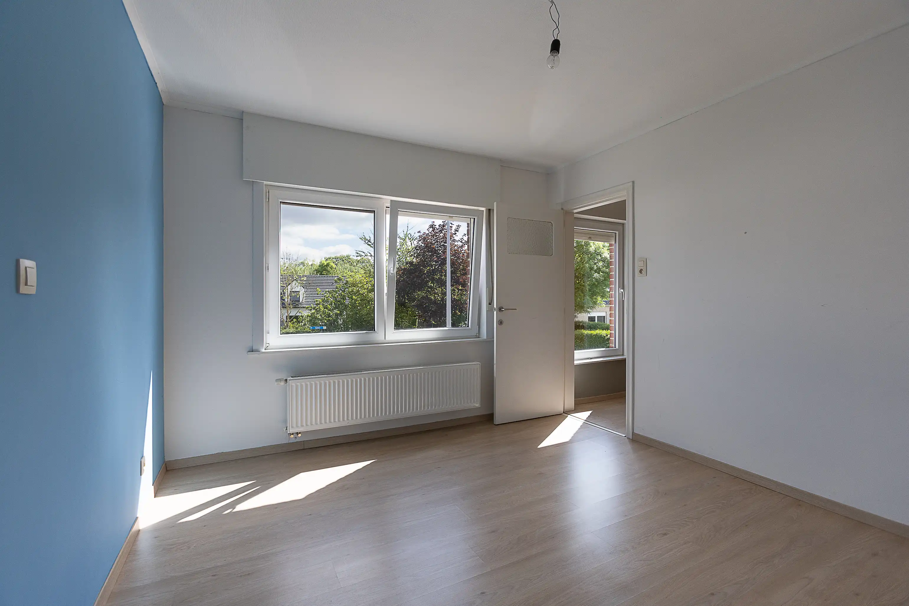 Charmant en verrassend ruim huis te koop in Aalter foto 15