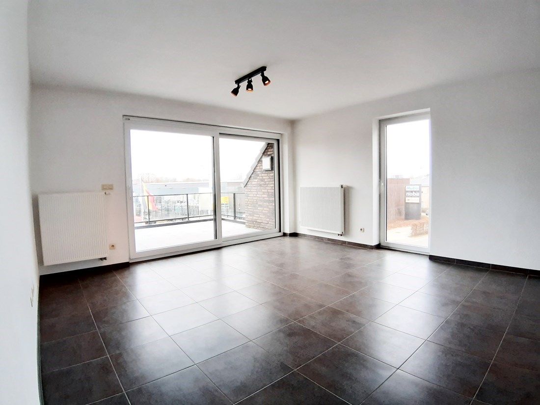 Mooi recent appartement te Bree foto 5