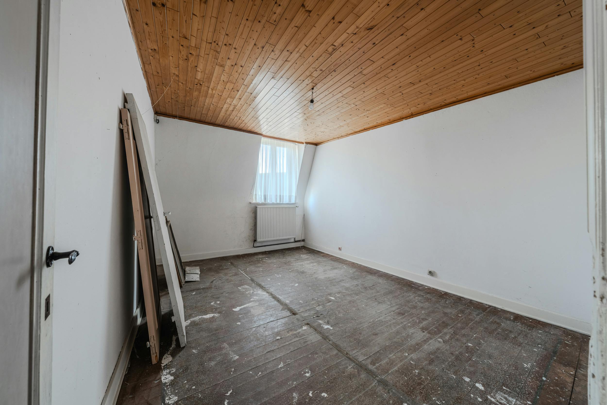 Goed gelegen handelspand met veel potentieel in Lombardsijde foto 27