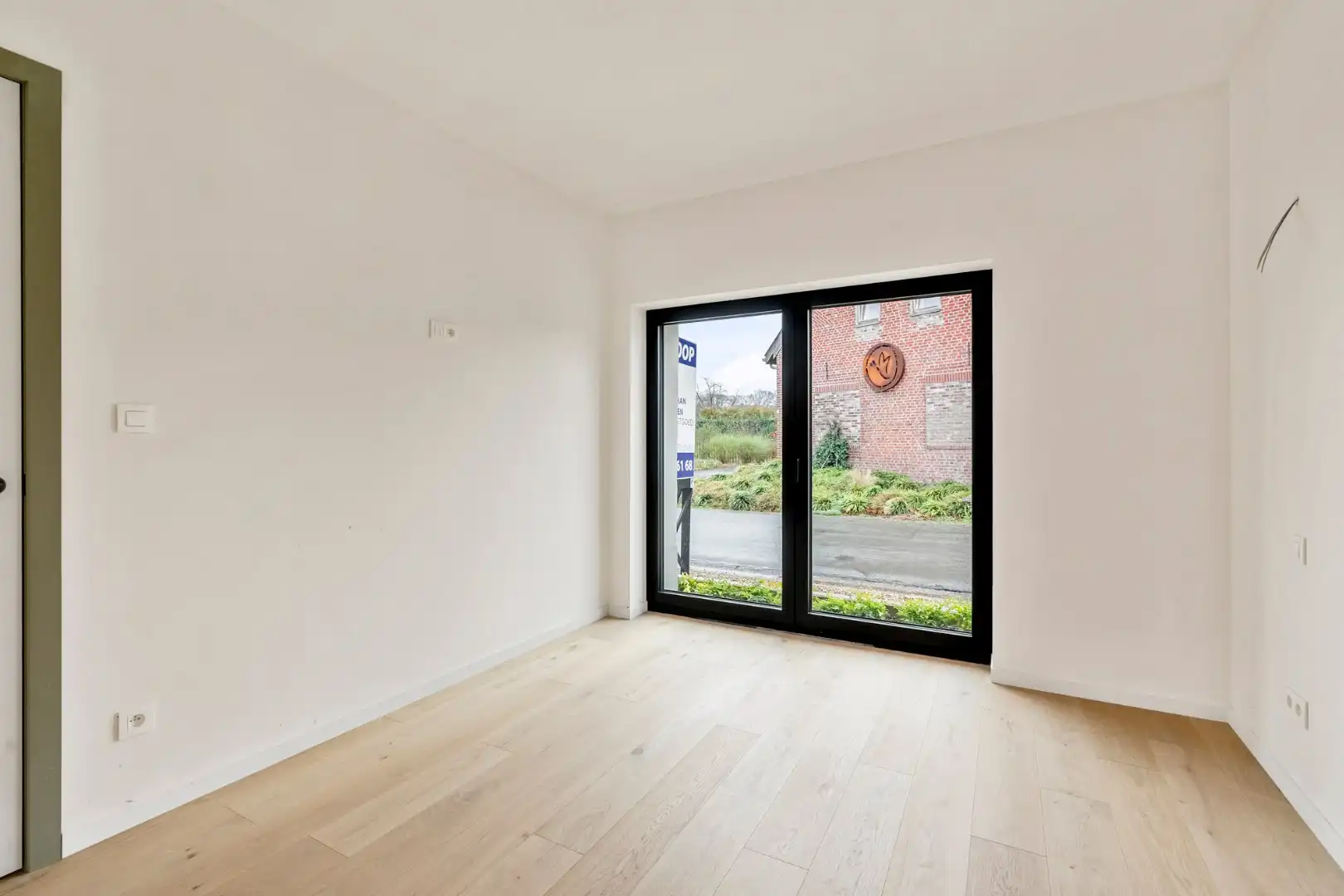 Exclusieve, volledig afgewerkte halfvrijstaande woning na transformatie van bestaande hoeve naar 2 BEN-woningen!  foto 19