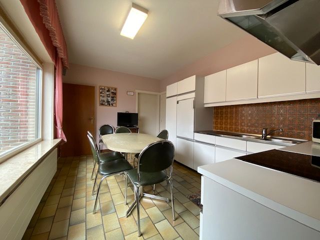 Mooi gelegen vrijstaande woning met 3 slaapkamers foto 6