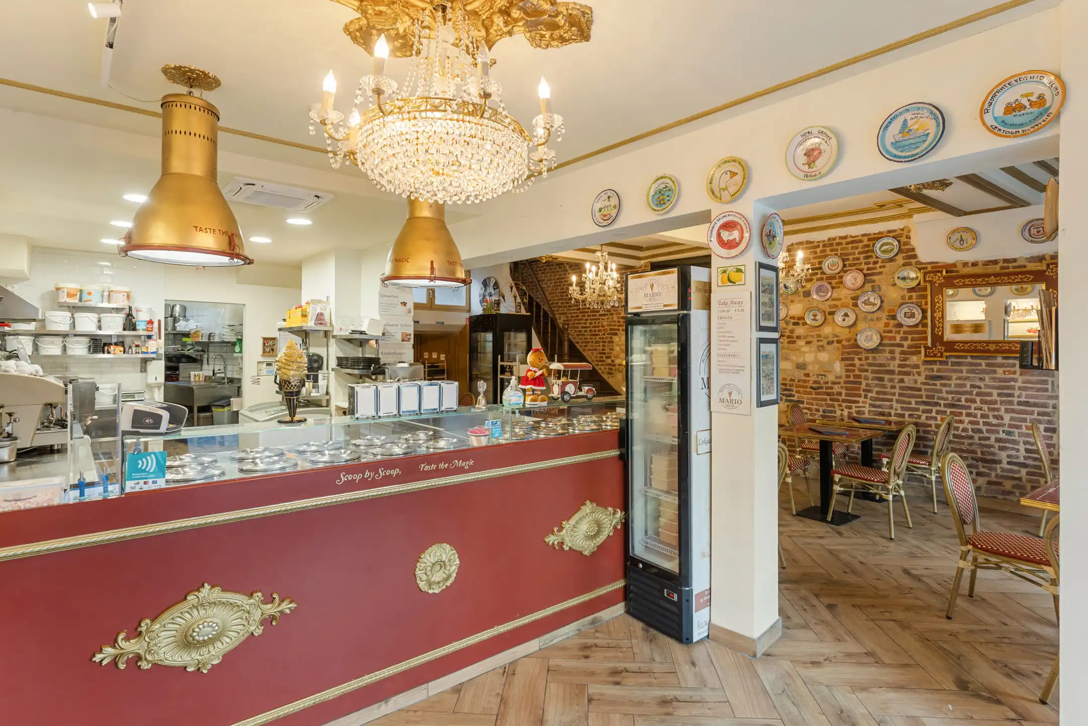 Karaktervol handelspand met gerenommeerd ijssalon en B&B foto 2