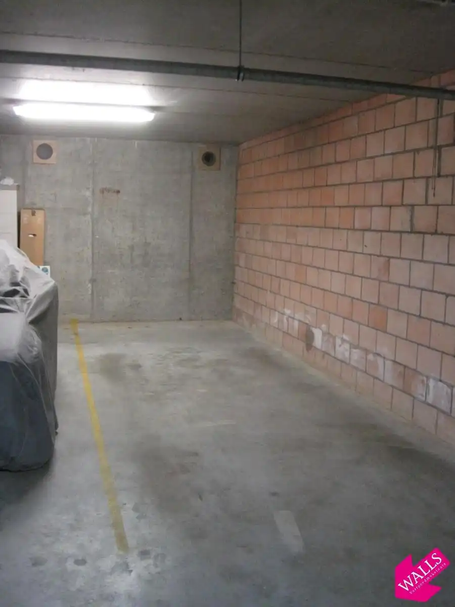 Mooi recent appartement met 2 slaapkamers en parking foto 15