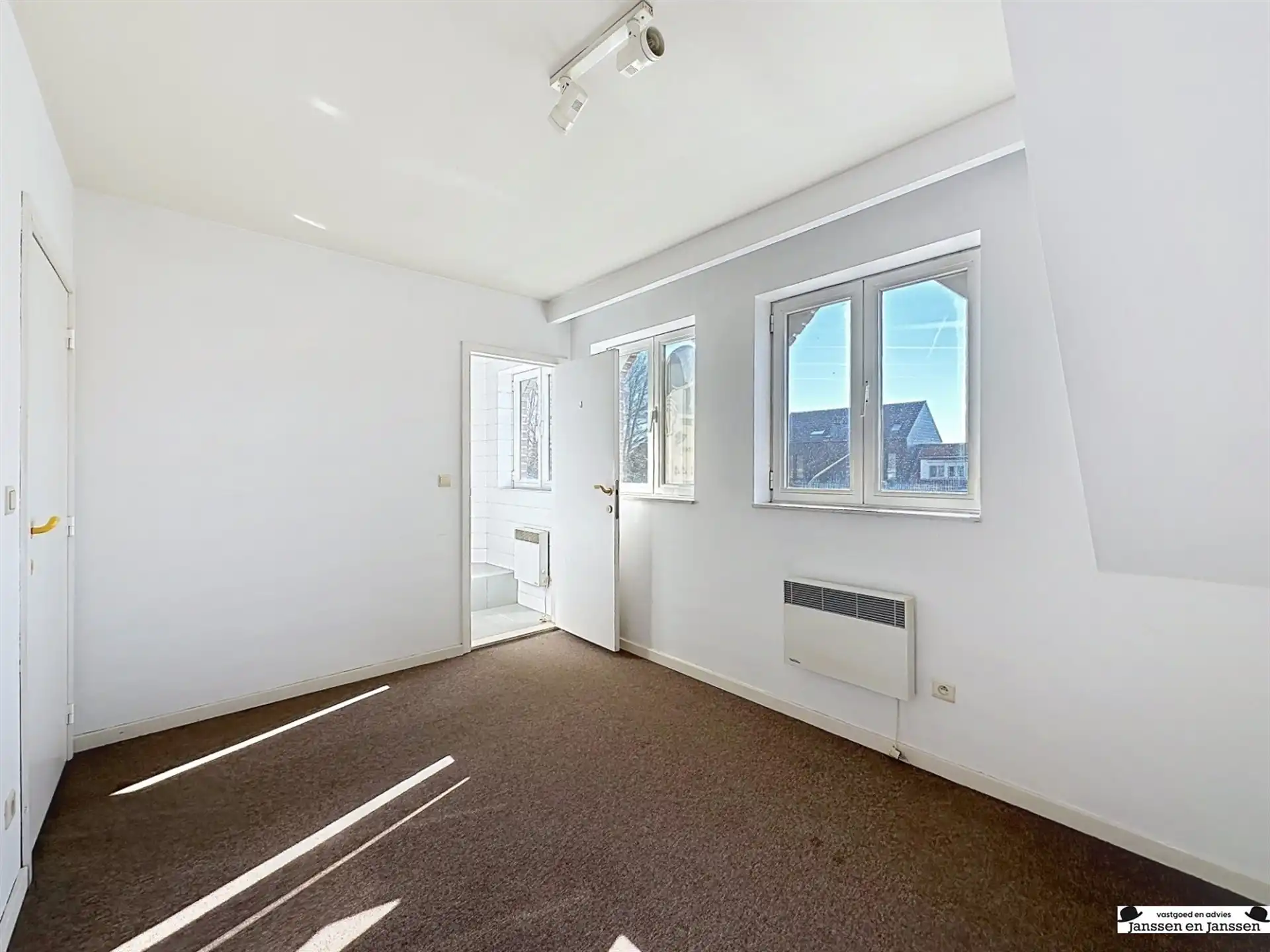 Dakappartement met zonnig en ruim terras!  foto 6