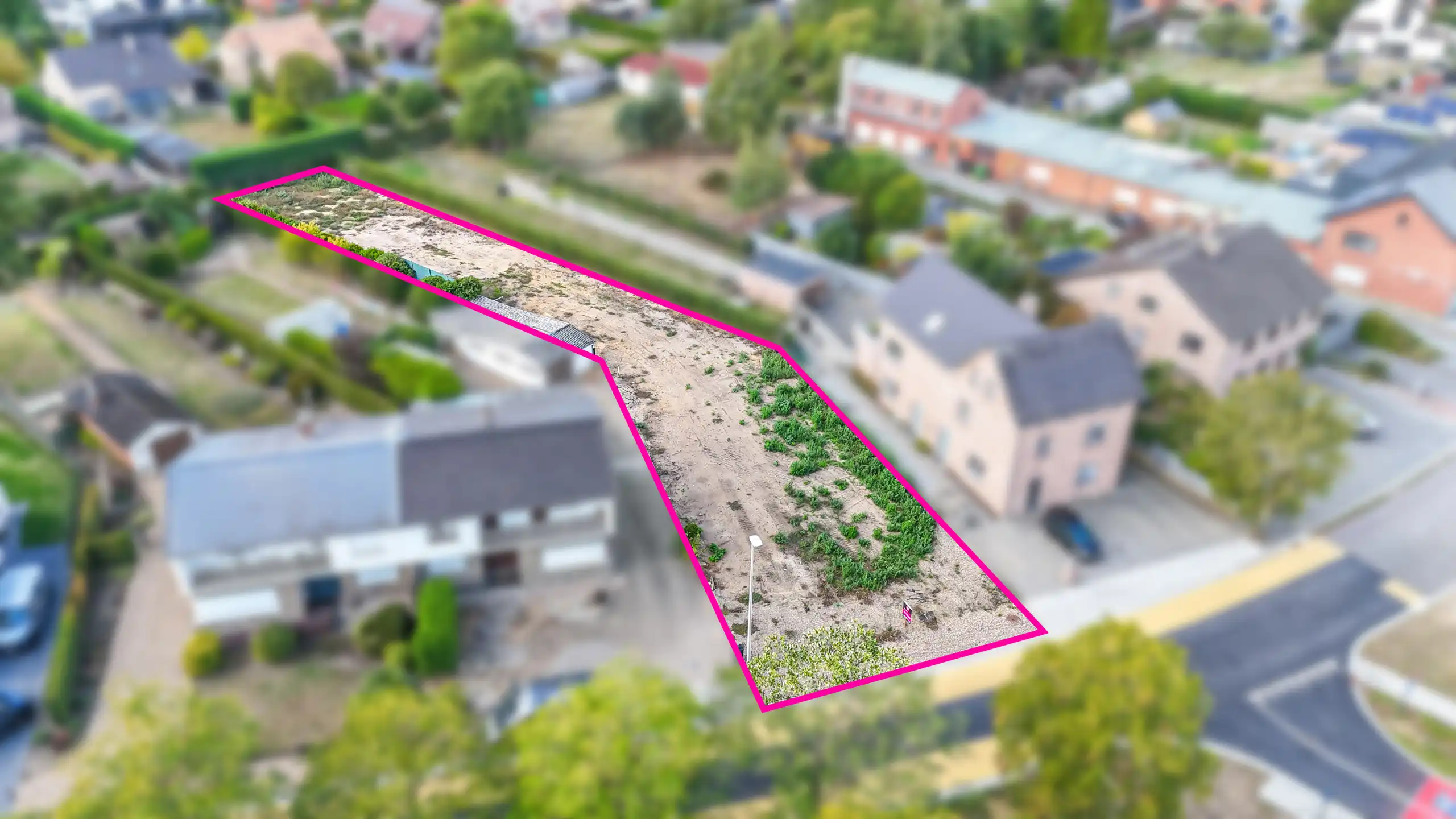Groot perceel met zonnige tuin op rustige ligging te Boekt! foto 7