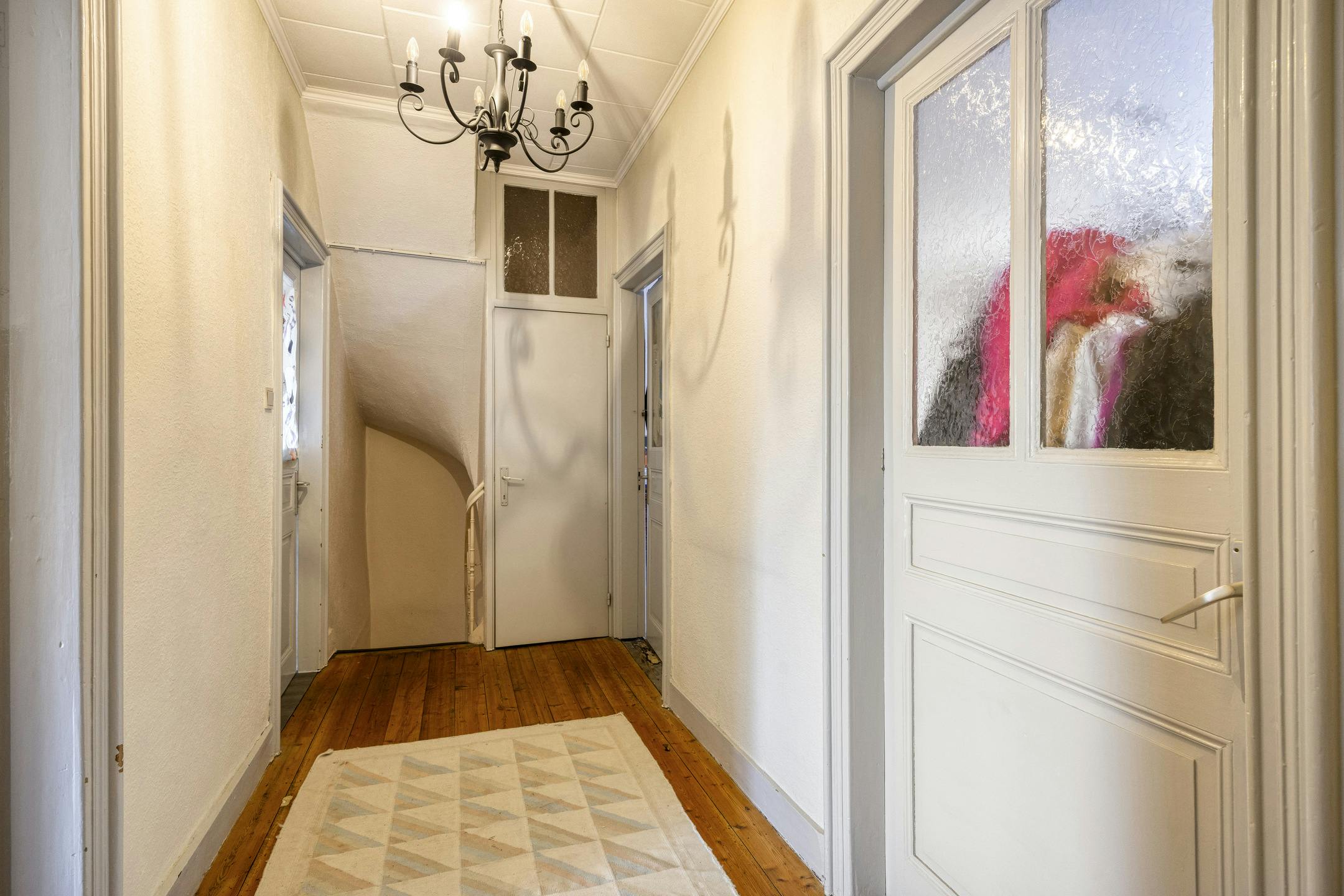 Uniek handelshuis met ruime garage in het hartje Borgloon foto 17