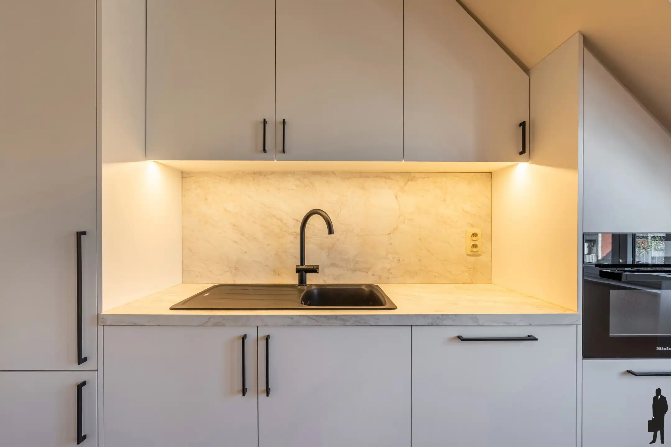 Gerenoveerd 2-slaapkamerappartement met terras in Schilde foto 7