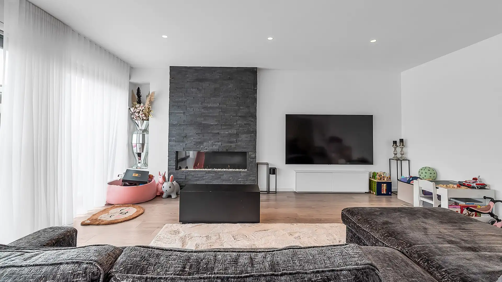 Exclusief appartement met luxueuze open keuken en terras van 110 m² in Maasmechelen. foto 5