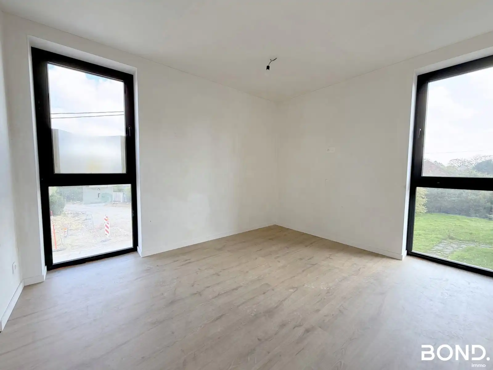 Instapklare nieuwbouwwoning op gunstige locatie!  foto 9