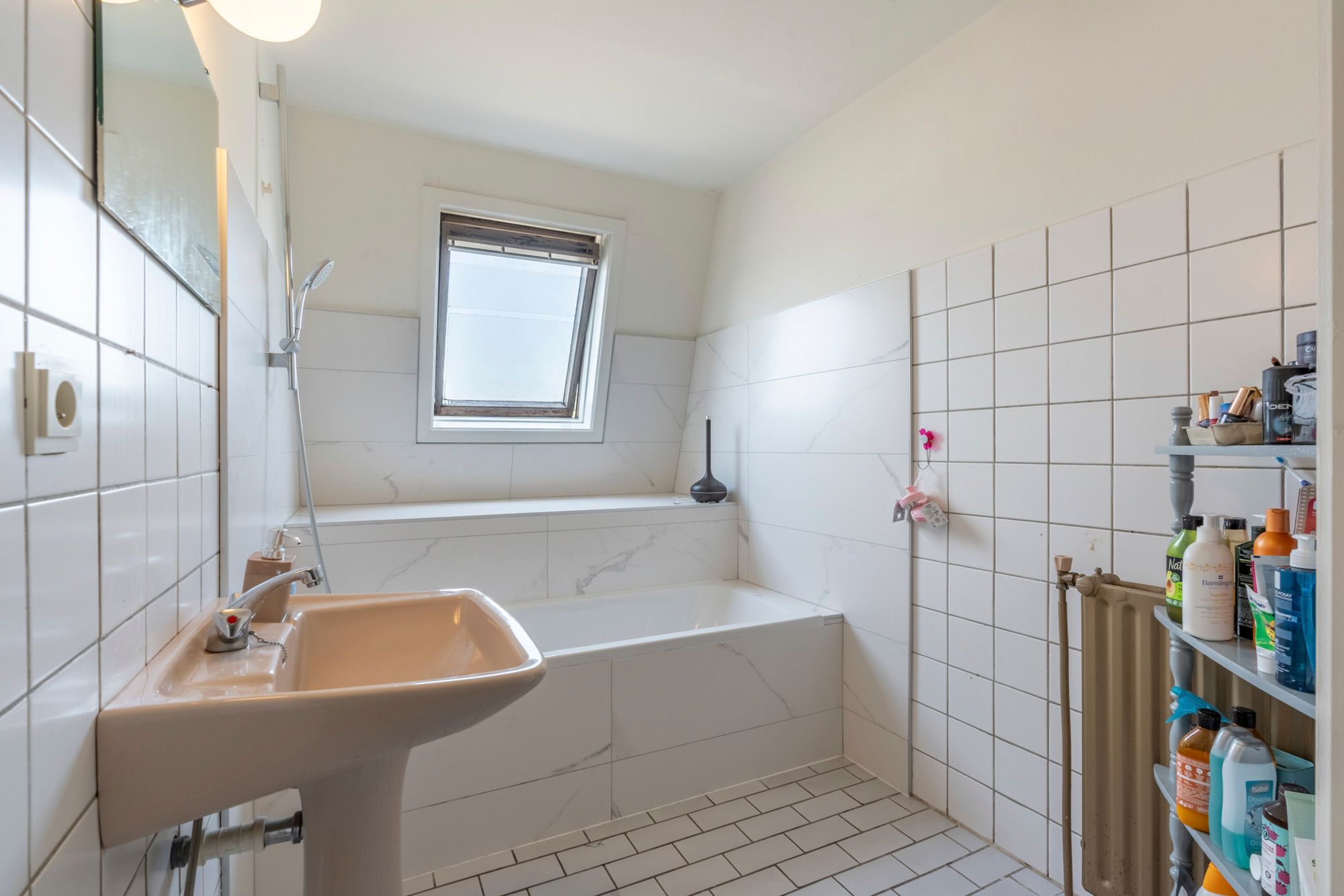 IDEALIS VASTGOED - APPARTEMENT OP 2e  VERDIEP MET RUIM 80M² BEWOONBARE OPPERVLAKTE, 2 SLAAPKAMERS EN BERGING IN HET HARTJE VAN BOCHOLT foto 16